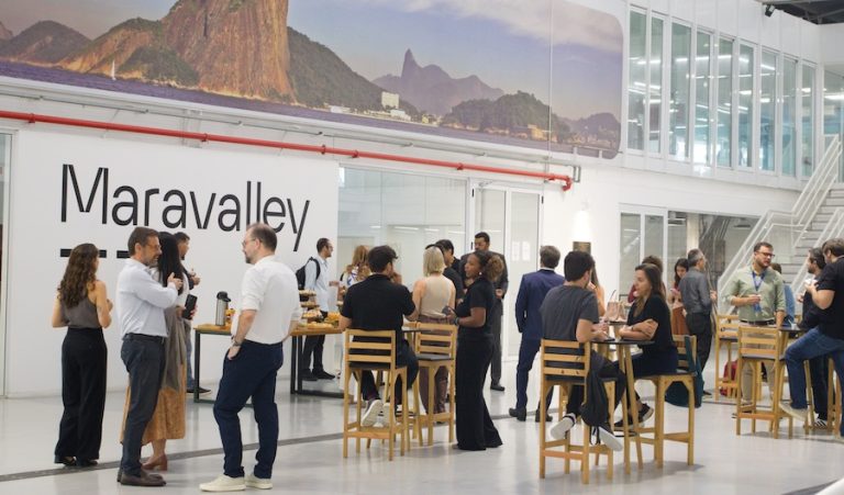 Ambientes de inovação se consolidam como espaços de teste, conexão e ajuste estratégico, onde startups transformam ideias em soluções